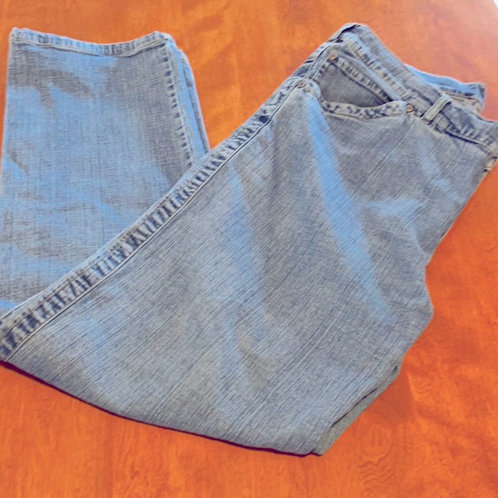 Blue Willi’s Jeans.  Excellent condition.